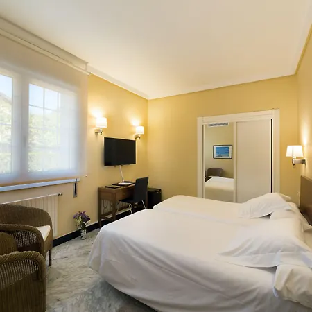 Avenida 호텔 산세바스티안