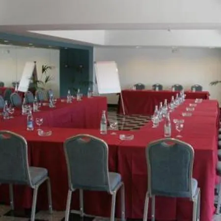 Avenida Otel San Sebastián