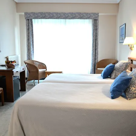 Otel Avenida 3*