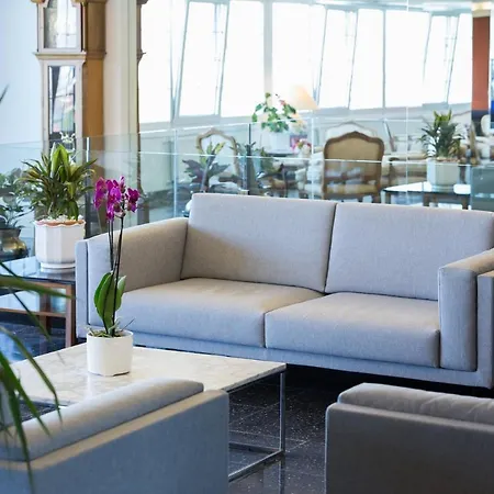 Avenida 3* San Sebastián