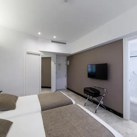 Otel Avenida