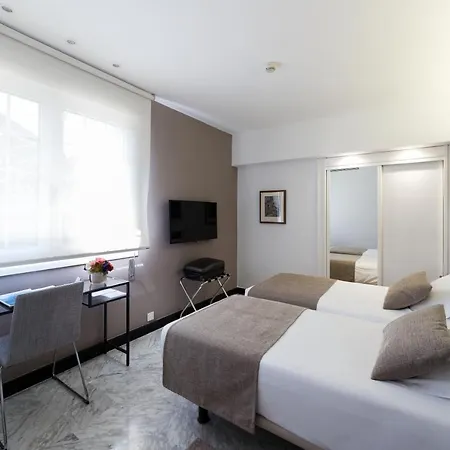 Avenida Otel 3*