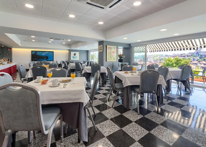 Avenida San Sebastian