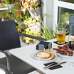 Avenida Hotel San Sebastián