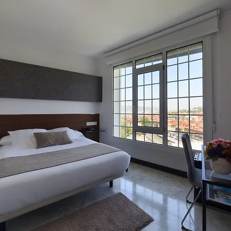 Avenida 3* San Sebastián