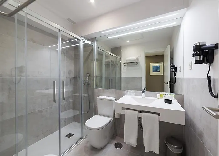 Avenida 3* San Sebastian