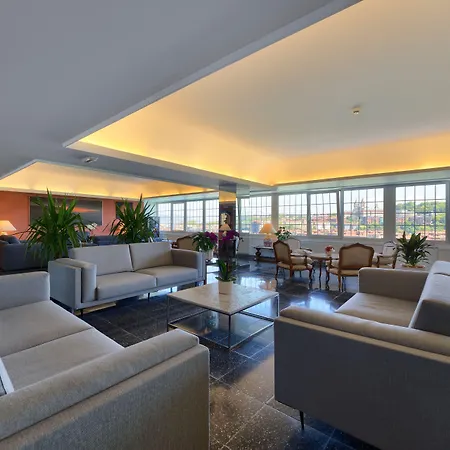 Avenida Hotell